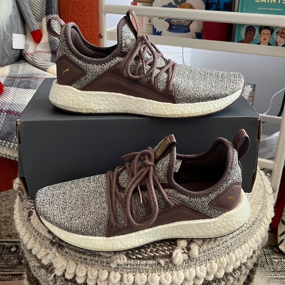 PUMA Sneakers
